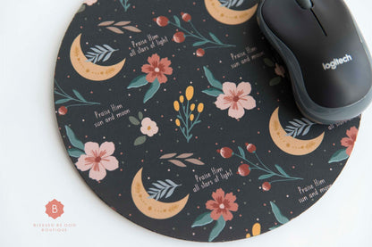 Praise the Lord Catholic Mouse Pad - One size / Round - Home Decor